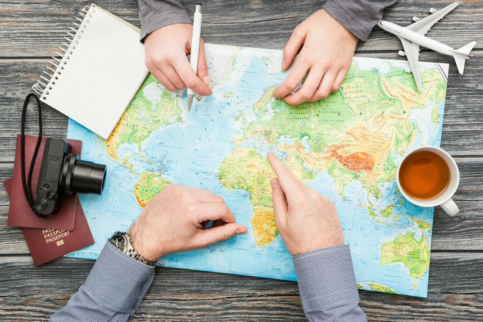 Seamless Journeys: Expert Tips for Effortless Hotel & Flight Arrangements